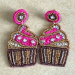 🎉💕Peyton Multicolor Beaded Iridescent Crystal Cupcake Earrings Birthday